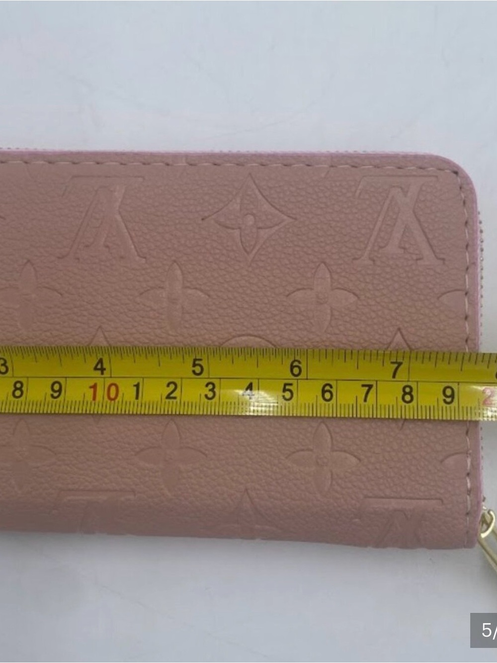 Designer LV DUPE Blush Embossed Monogram Zippy Wallet - Picture 4 of 7